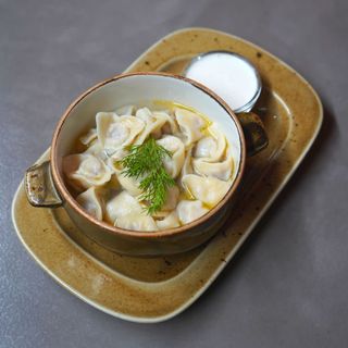 Пельмени со сметаной