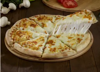 Pizza 4 Quesos (30 Cm.)