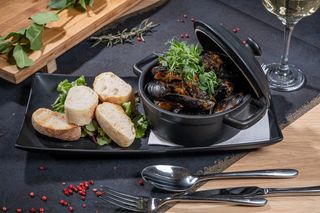 Scoici in sos pomodoro