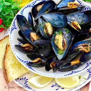 Spaghettone/ Troccolo Fresco  con Cozze Tarantine 