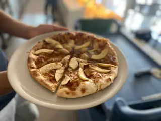 Pizza doce de maçã 
