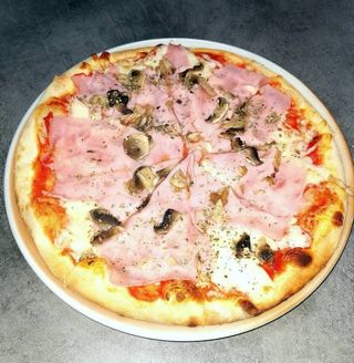 Pizza Capricciosa