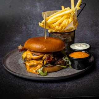 CLASSIC PUB TRIPLE 240 g