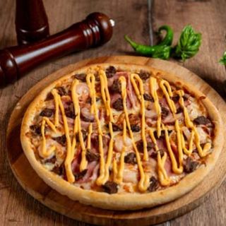 Pizza Surf & Turf 30 cm (OFERTA 1+1)