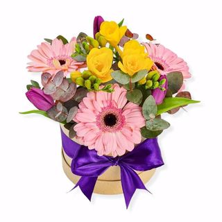 Aranjament cu flori roz mov si galbene