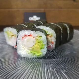Futomaki De Langostino Con Aguacate Y Mayonesa (9 Uds.)