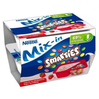 Yogur Fresa Grageas Chocolate Nestlé Smarties Pk 2 U 128 G