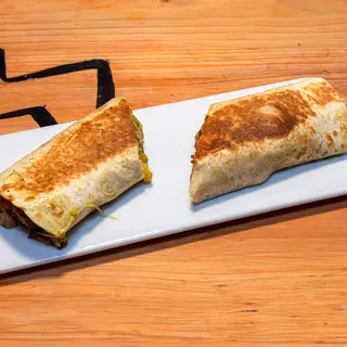 BURRITŌ DE SUADERO