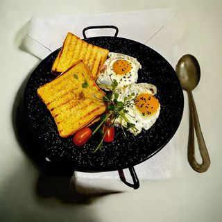 Тости з шинкою та моцарелою (350г)