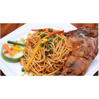 Jollof spaghetti & chicken