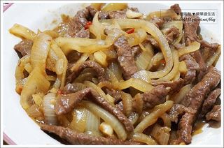 53. Ternera con cebolla