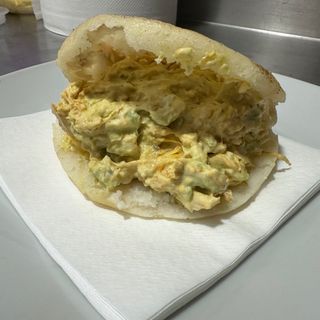 Arepa de reinapepiada 