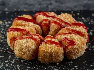 Камамбер з ягідним соусом (200g)