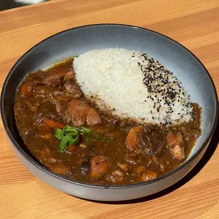Estofado de pollo balsámico al estilo Hanaka