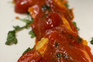 Ravioli Relleno De Burrata Con Salsa Carbonara 