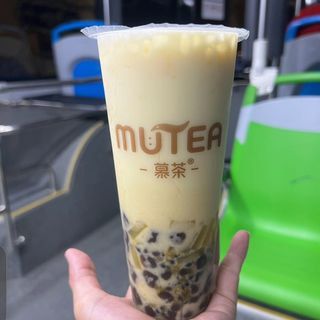 Oolong Melocotón白桃乌龙奶茶 (L)