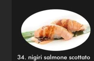 Nigiri di salmone scottato