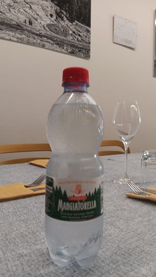 Acqua frizzante Mangiatorella 50 cl