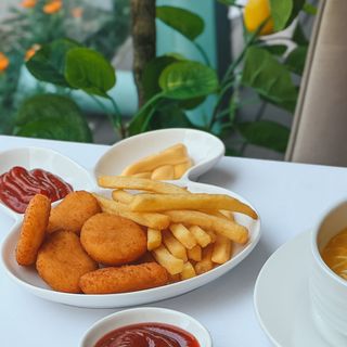 наггетсы с фри 