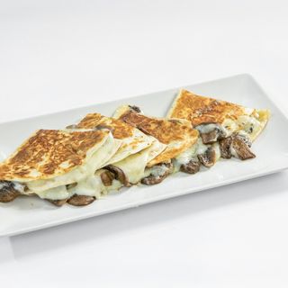 Quesadillas Con Txampis