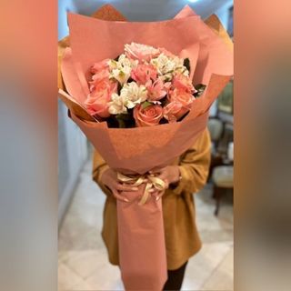 18.Buket ruze i astromerije