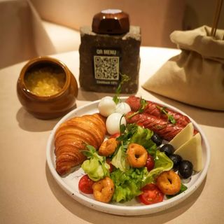 «Италья» таңғы асы