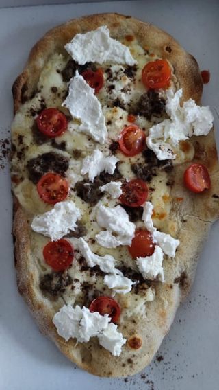 Pinsa Romana Tartufata (33 cm)