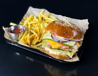 Чікен бургер (300 г)