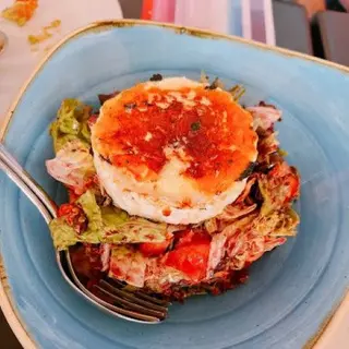 Ensalada De Queso De Cabra