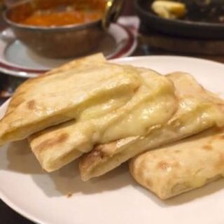 Cheese Naan