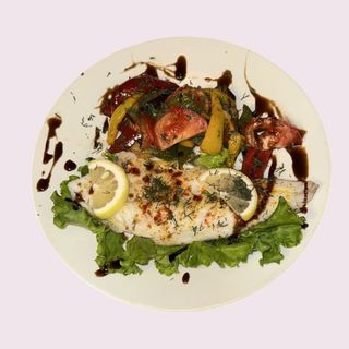 Судак запечённый с овощами