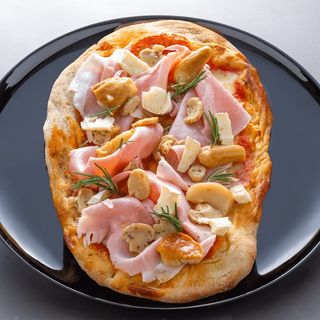 Cortina la prosciutto e funghi