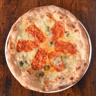 Pizza diavola e zola + bevanda