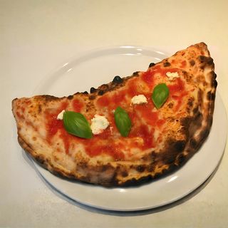 Calzone 4 formaggi