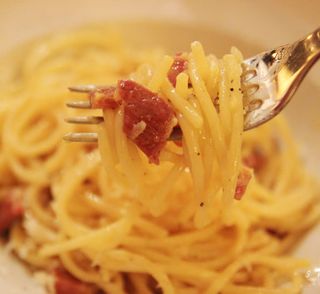 სპაგეტი კარბონარა