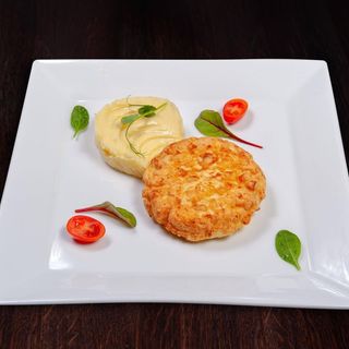CHICKEN CUTLETE ( 1 pcs. ) WITH MASHED POTATOES