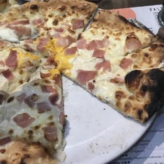 Pizza Carbonara (30 Cm.)