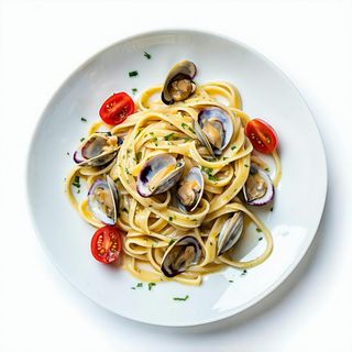 Linguine con vongole e pomodorini