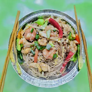 61. Fideos de arroz estilo Singapore