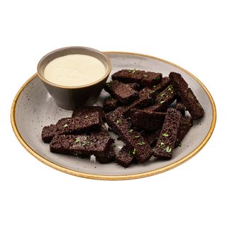 Грінки часникові з соусом Ранч (120г)