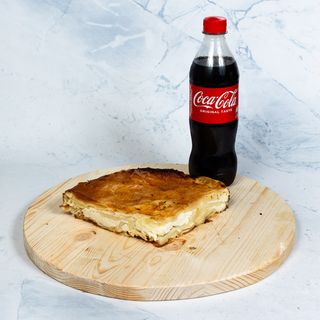 Burek sir i Coca-Cola 0,5l