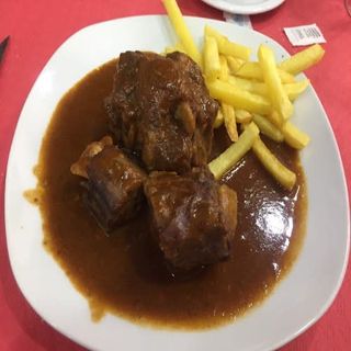 Rabo De Toro A La Cordobesa