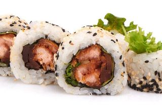 California Maki z Pieczonym Łososiem (8 szt.)