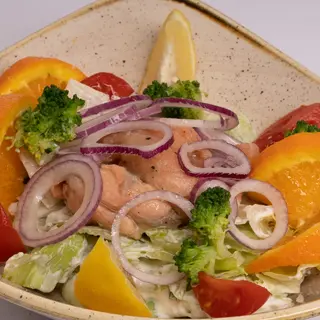 Salata sa lososom