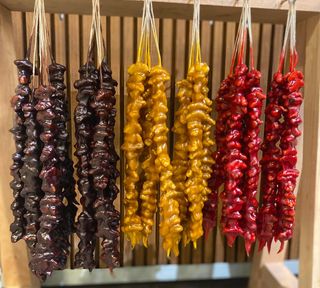 სნიკერსი