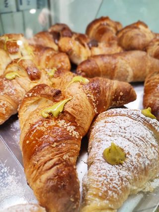 Cornetti artigianali alla marmellata