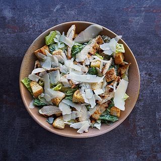 Salată Caesar
