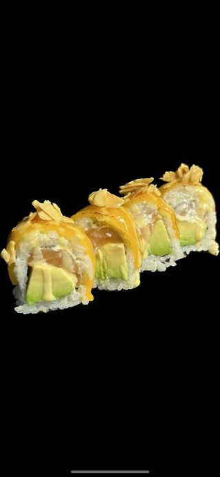 C33.Sake avoka cheesecake roll 4u