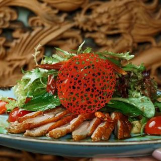 ЗЕЛЕНИЙ САЛАТ З КАЧКОЮ ТА ЧИЛІ (250г)
