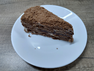 Бисквитена торта с маскарпоне и течен шоколад Нутела